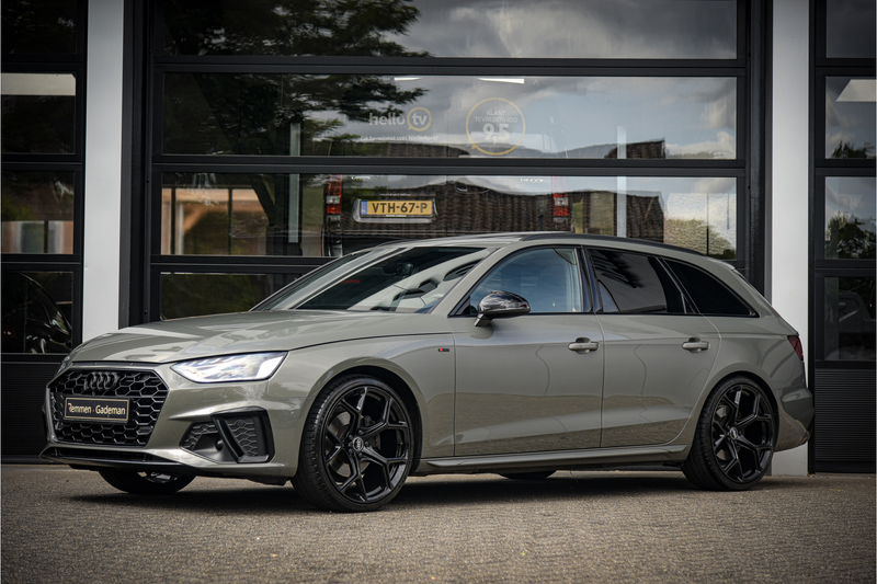 Audi A4 Avant 35 TFSI S edition Competition — photo 2