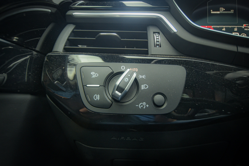 Audi A4 Avant 35 TFSI S edition Competition — photo 8