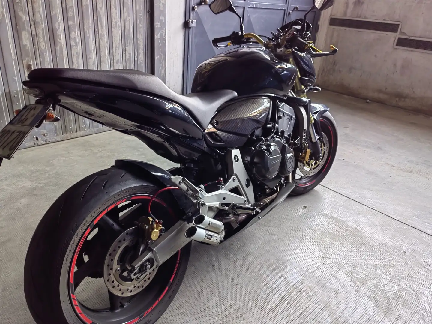 Honda Hornet - 2