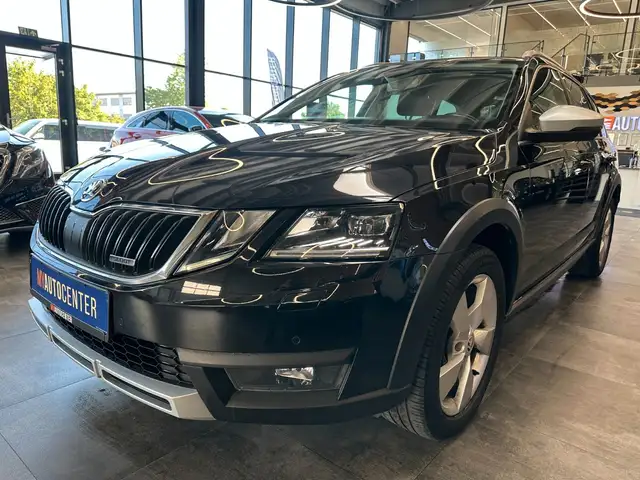 Skoda Octavia view 4