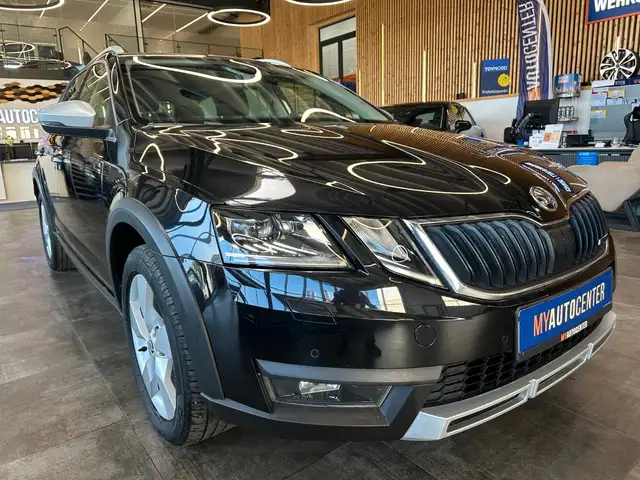 Skoda Octavia view 3
