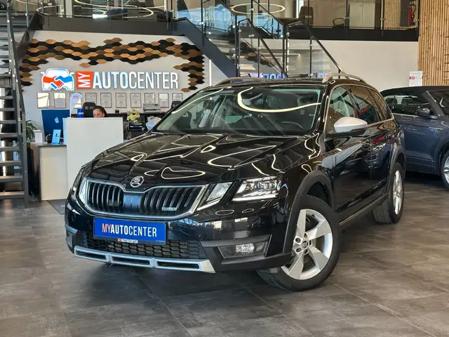 Skoda Octavia main image