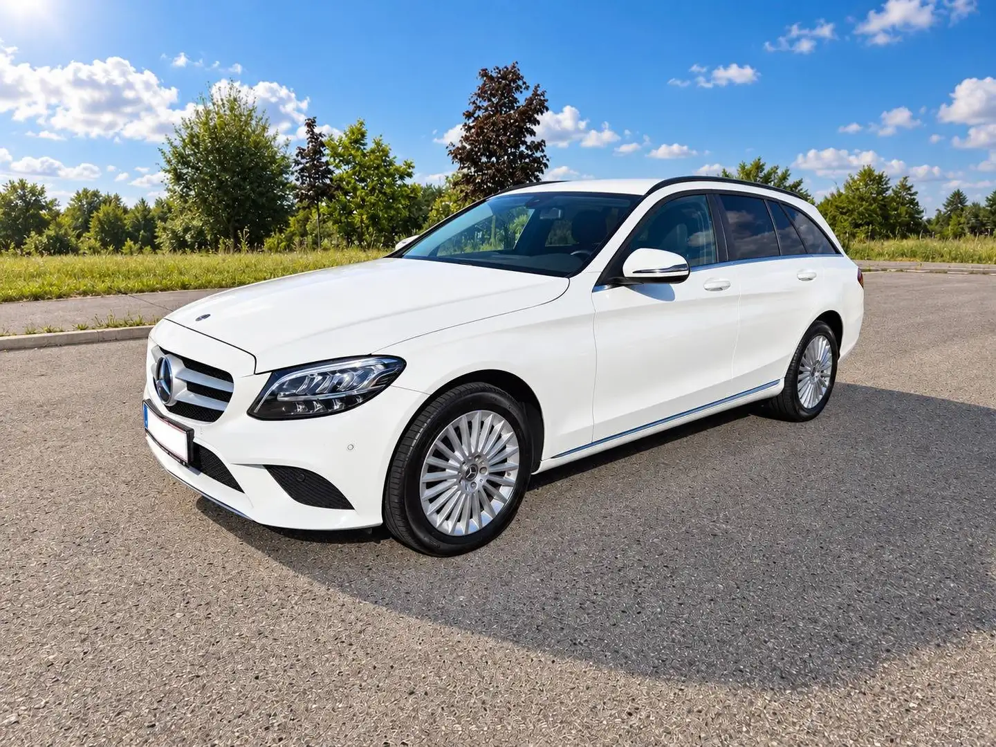 Mercedes-Benz C 180 Facelift | LED | Navi | CarPlay | Pickerl 2027 | Service Neu | Top Zustand Weiß - 1