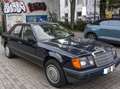 Mercedes-Benz 230 Oldtimer Anhängerkupplung echte KM Blauw - thumbnail 1