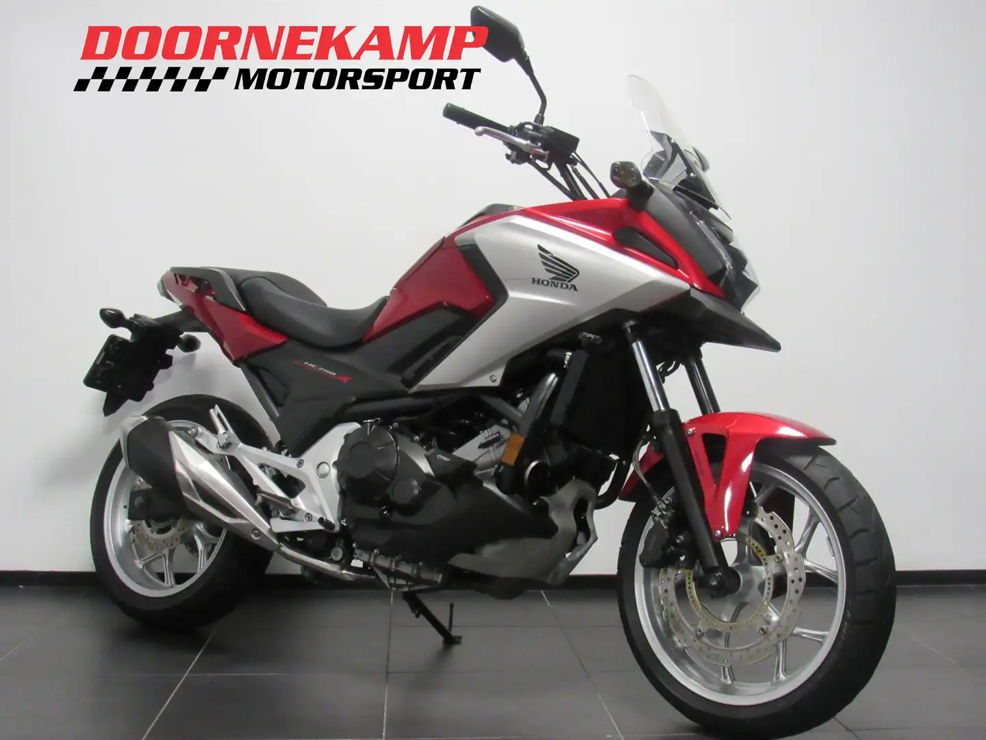 Honda NC 750 X ABS Rood - 2