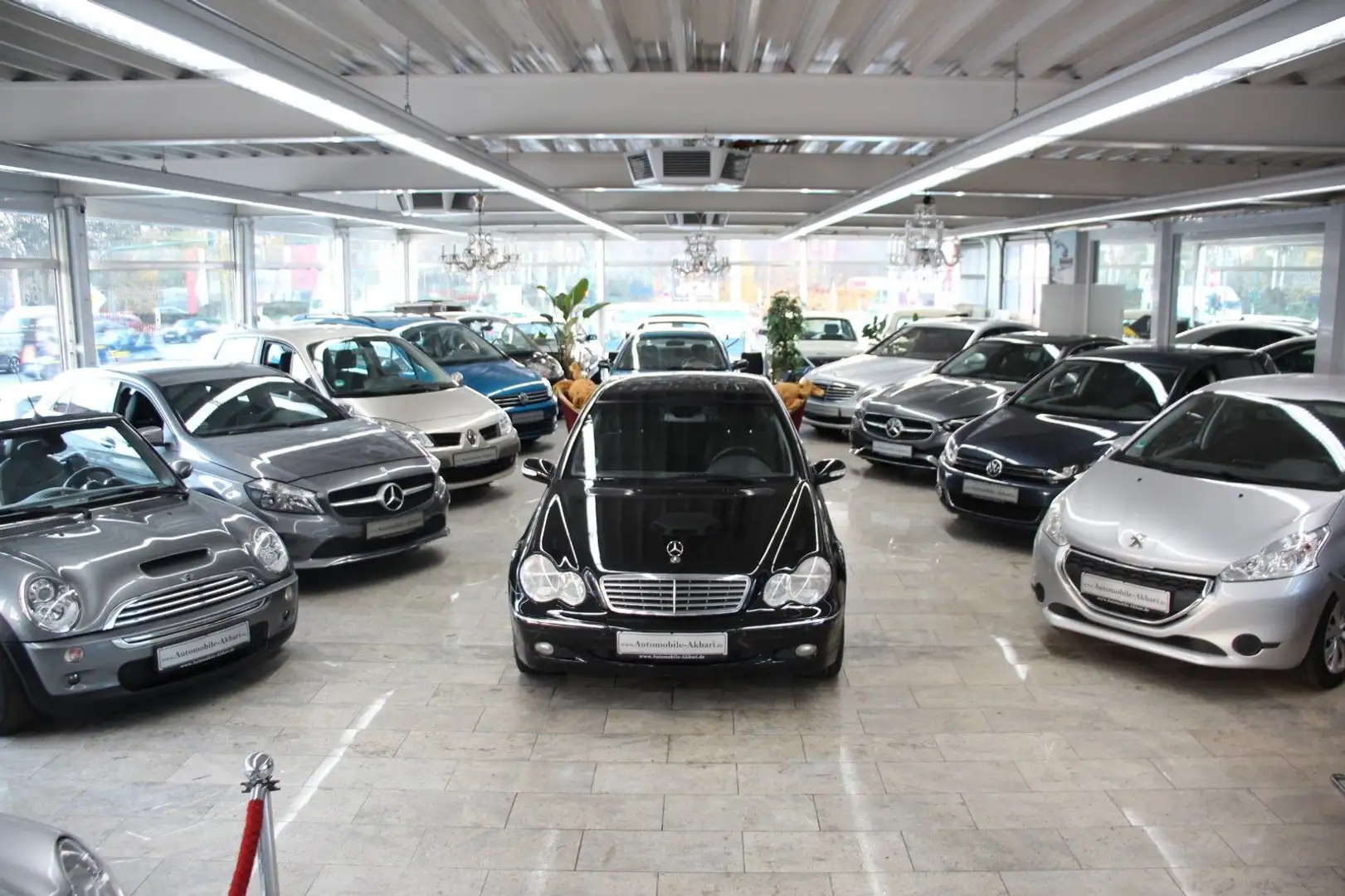 Mercedes-Benz C 240 Limousine Schwarz - 1