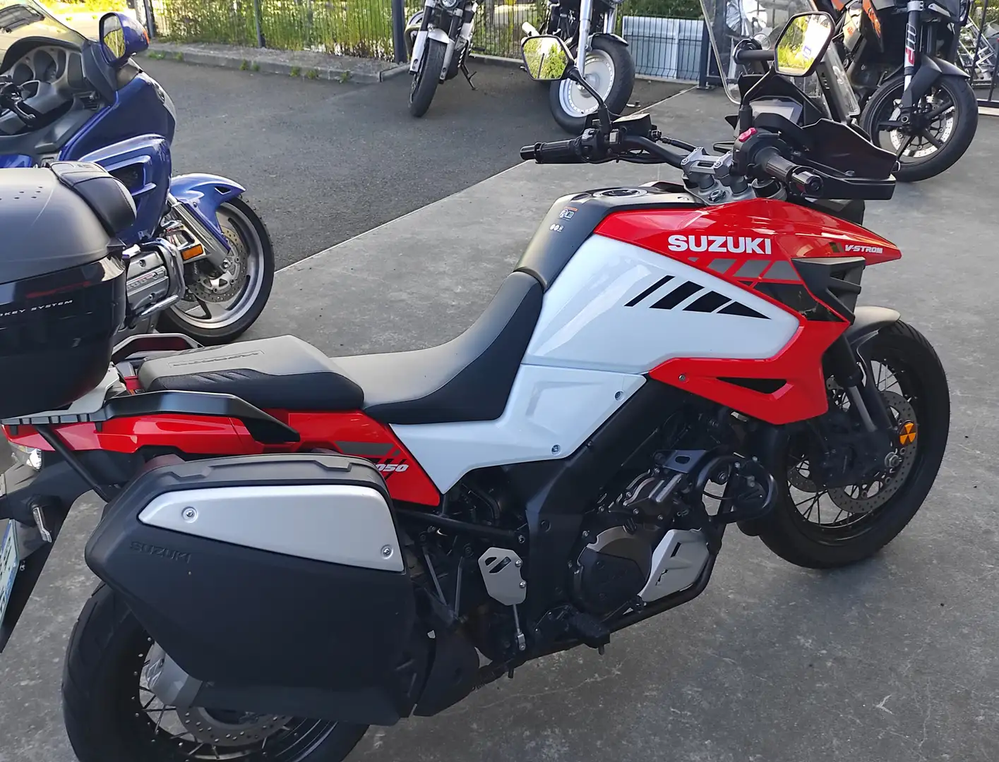 Suzuki V-Strom 1050 - 2