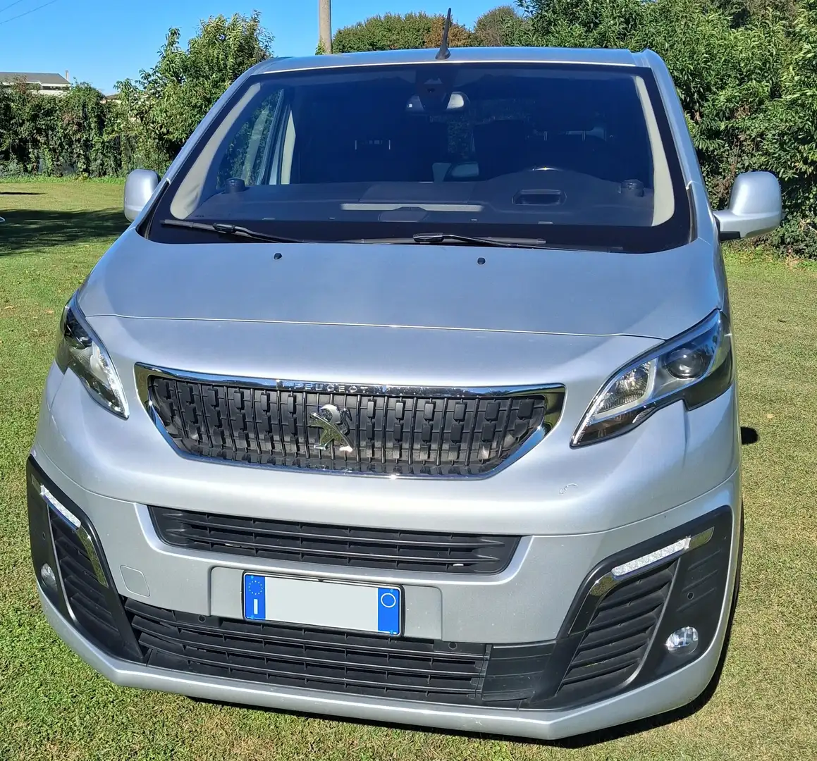 Peugeot Traveller Allure Argento - 1