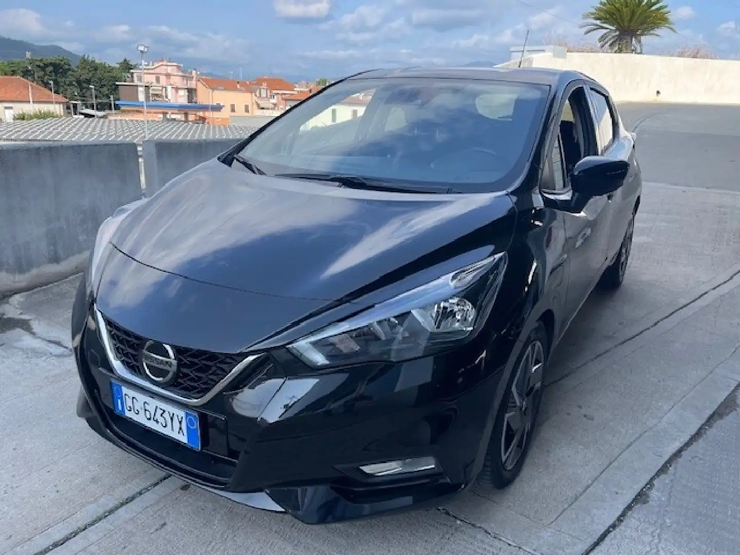 Nissan Micra IG-T 92 Xtronic 5 porte Tekna Noir - 1