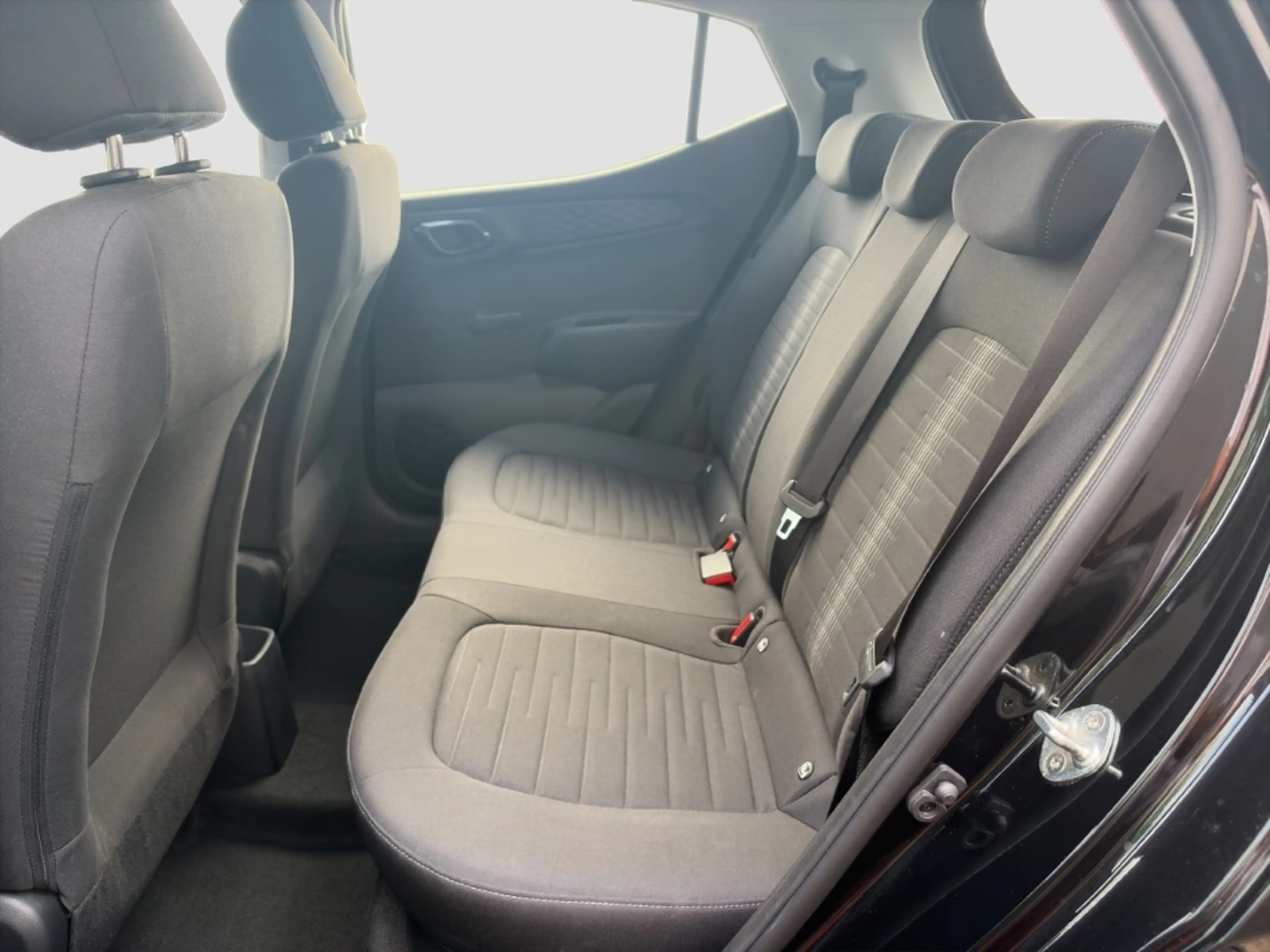Hyundai i10 TREND 1.2 Automatik *CARPLAY*SITZHZG*KLIMA* — photo 8