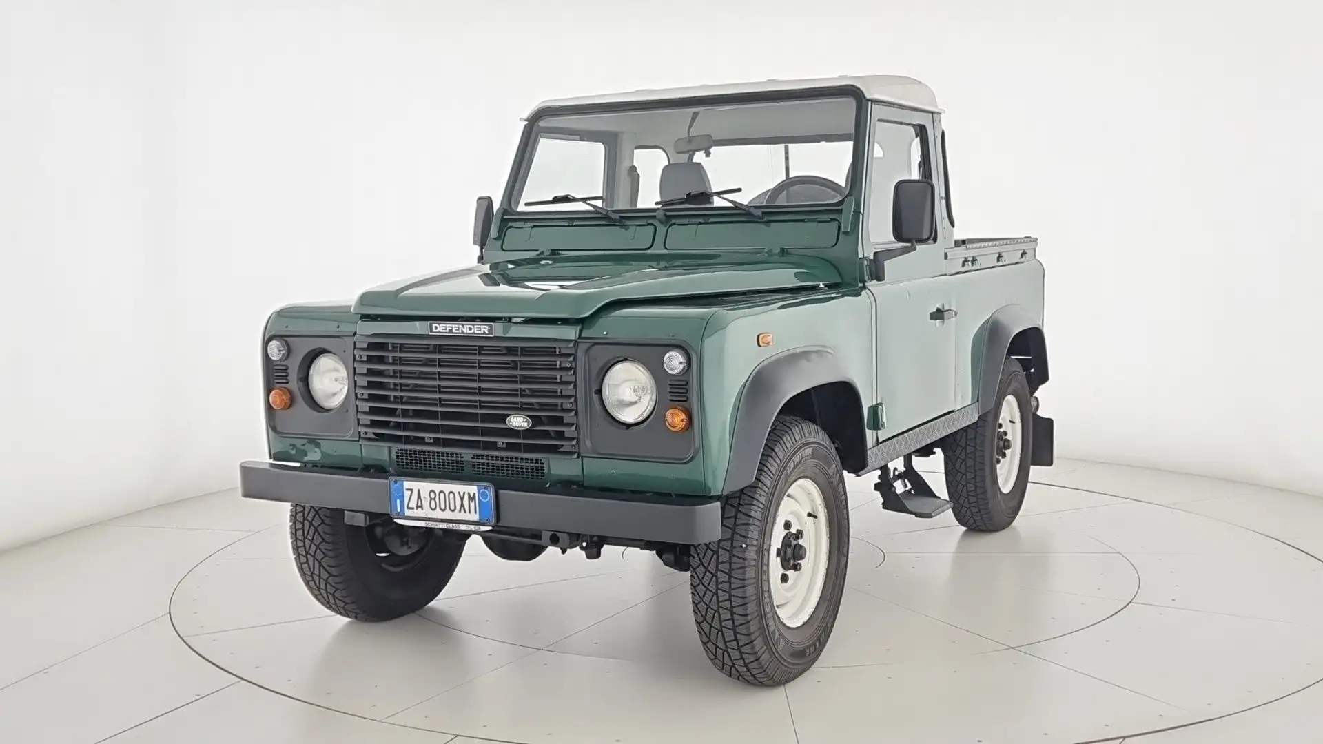 Land Rover Defender 90 2.5 Td5 cat Pick Up E Autocarro Grün - 1