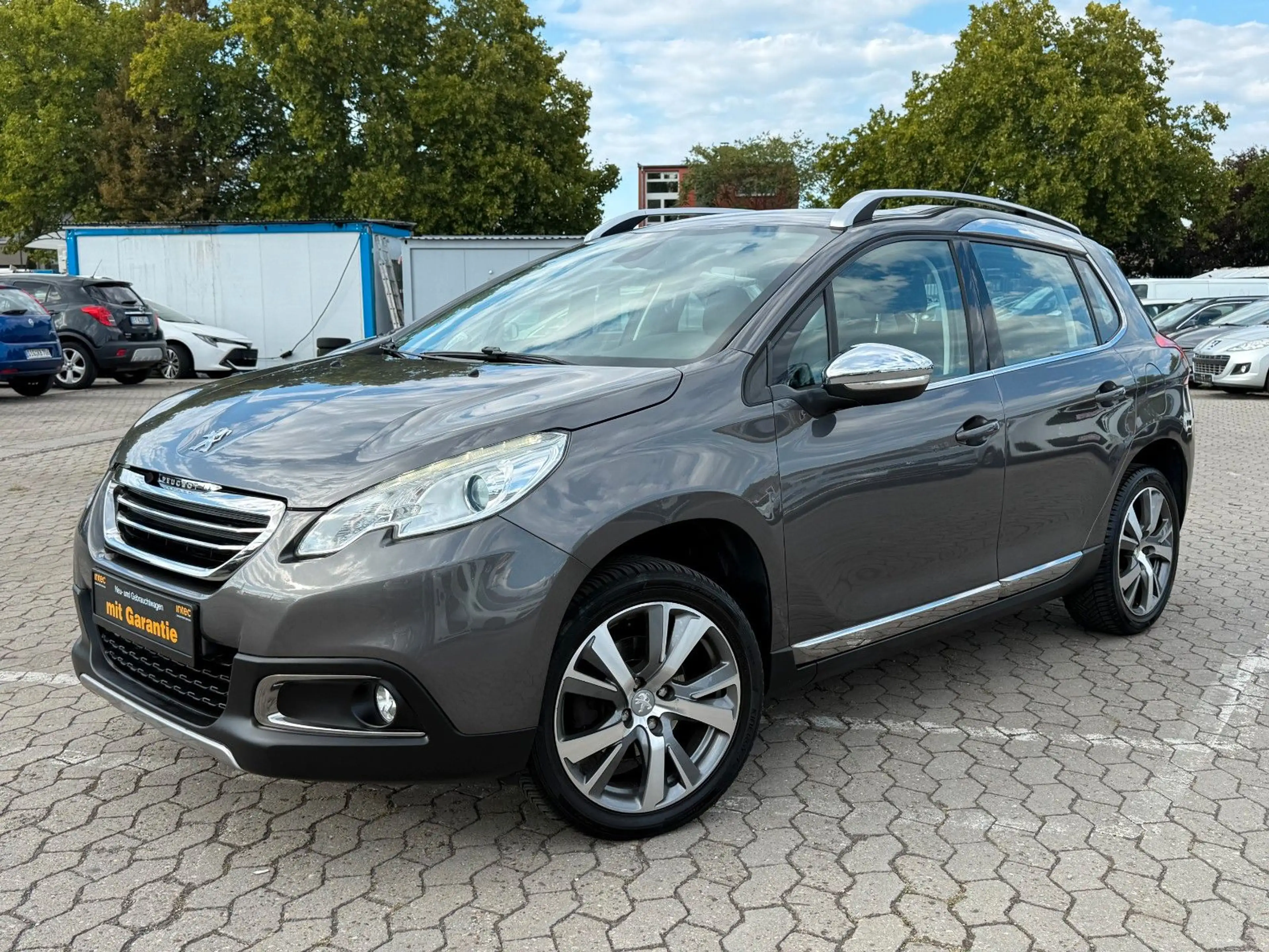 Peugeot 2008 AllURE / AUTOMATIK / KLIMA / UNFALLFREI /