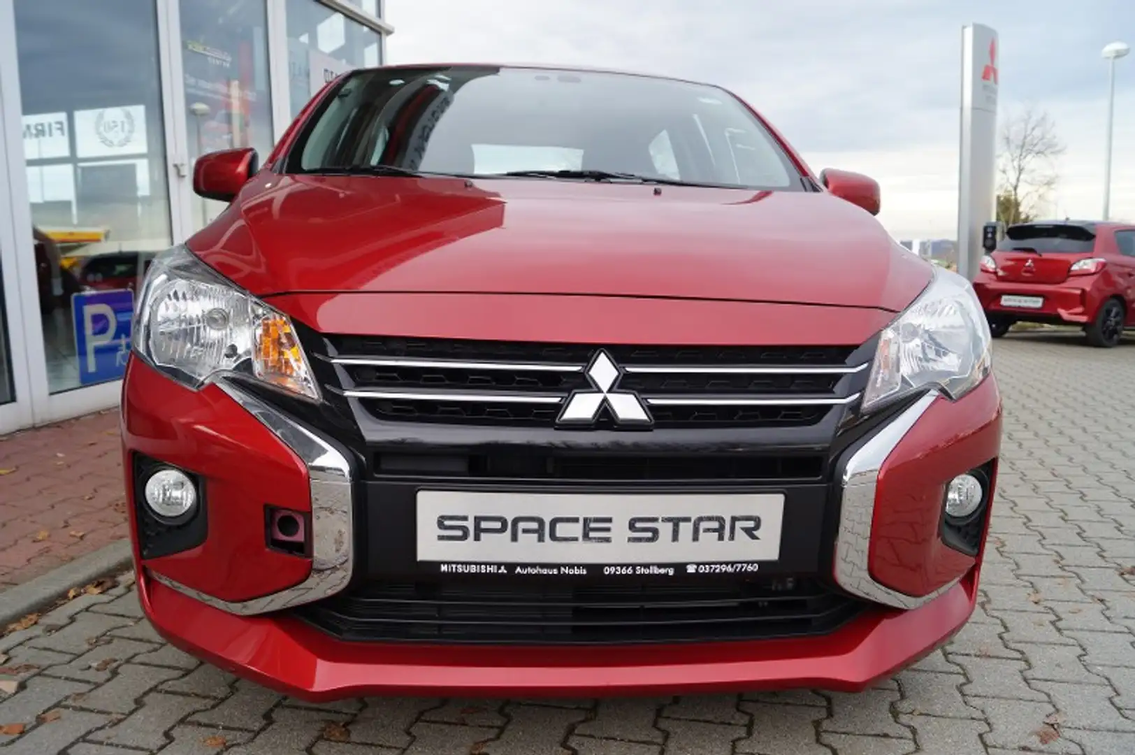 Mitsubishi Space Star Select 1.2 MIVEC 5-Gang Rouge - 2