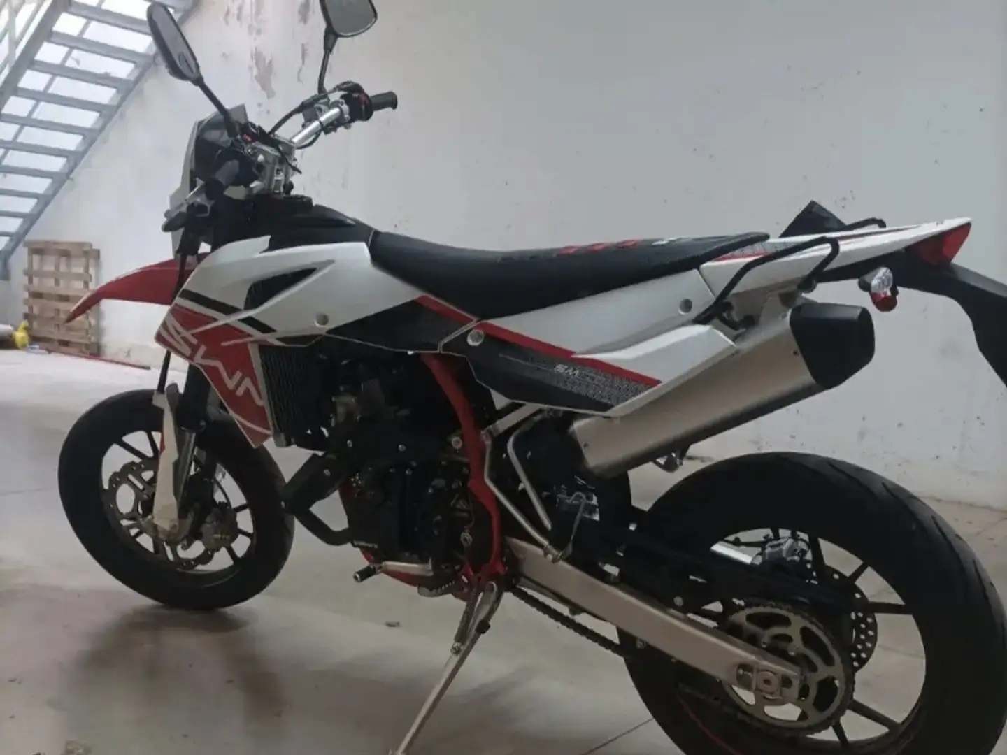 SWM SM 125 R Fehér - 1