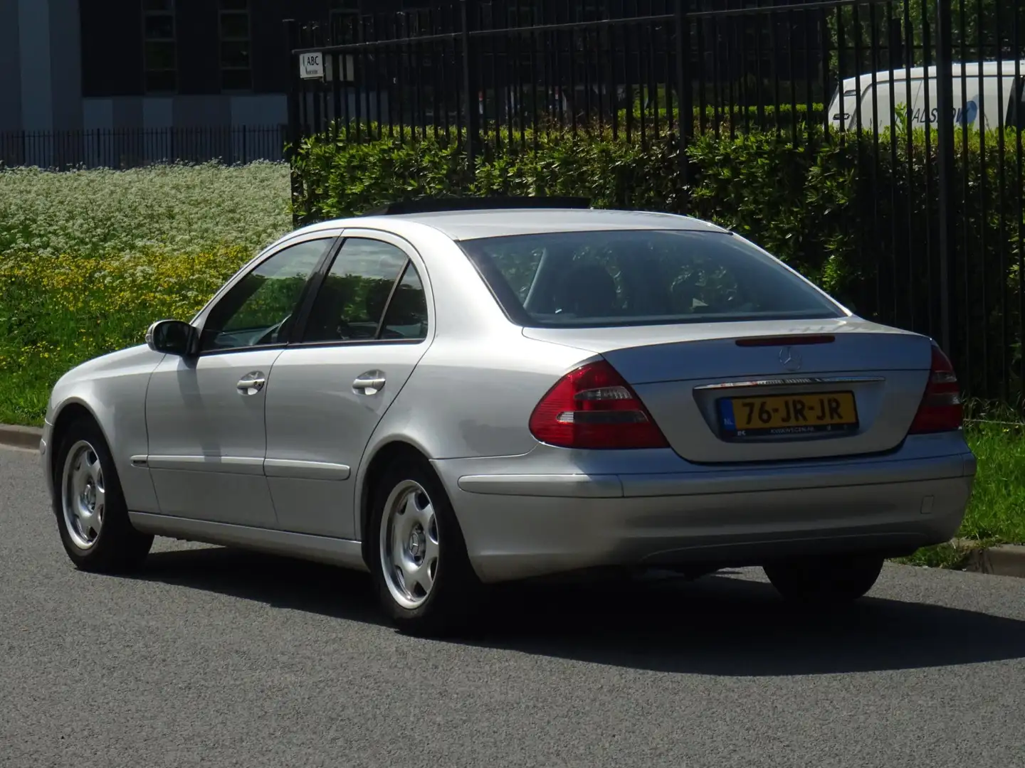 Mercedes-Benz E 240 Classic NAP/NAVI/DAK/APK 06-2026 Сірий - 2