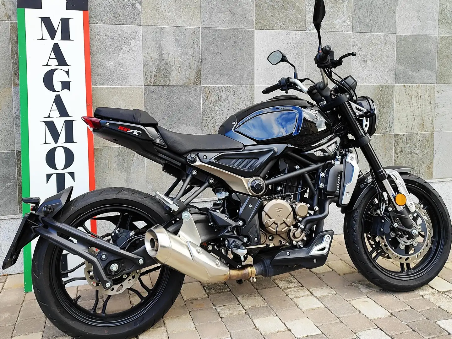 Voge 300AC TROFEO Nero - 2