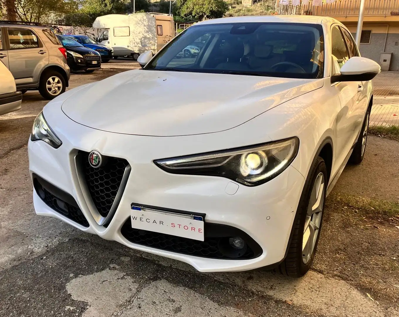 Alfa Romeo Stelvio 2.2 t Executive Q4 210cv auto my19 Bílá - 1