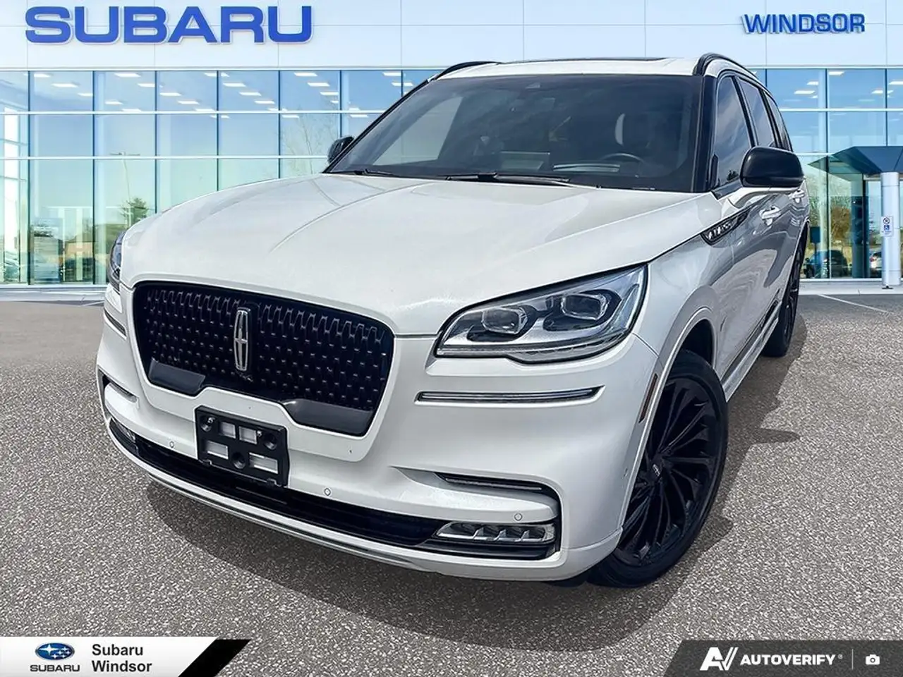 Lincoln Aviator снимка Lincoln Aviator