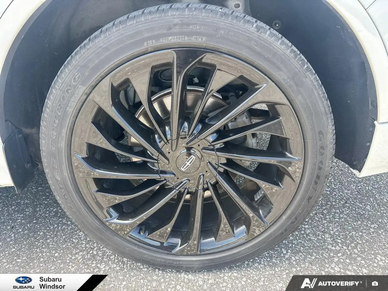 Lincoln Aviator снимка Lincoln Aviator