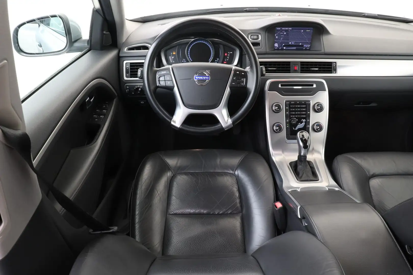 Volvo V70 T4 AUT. NORDIC+ -ADAP.XENON|RTI|VERW.VOORSTOELEN|S Grijs - 2