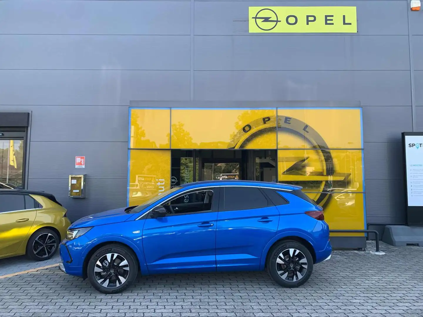 Opel Grandland aut. Business Elegance Blu/Azzurro - 2