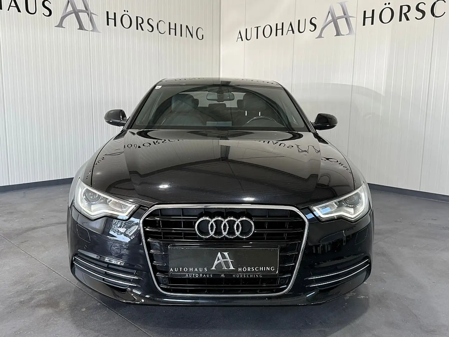 Audi A6 /// S-Line /// 2,0 TDI ultra s-tronic Schwarz - 2