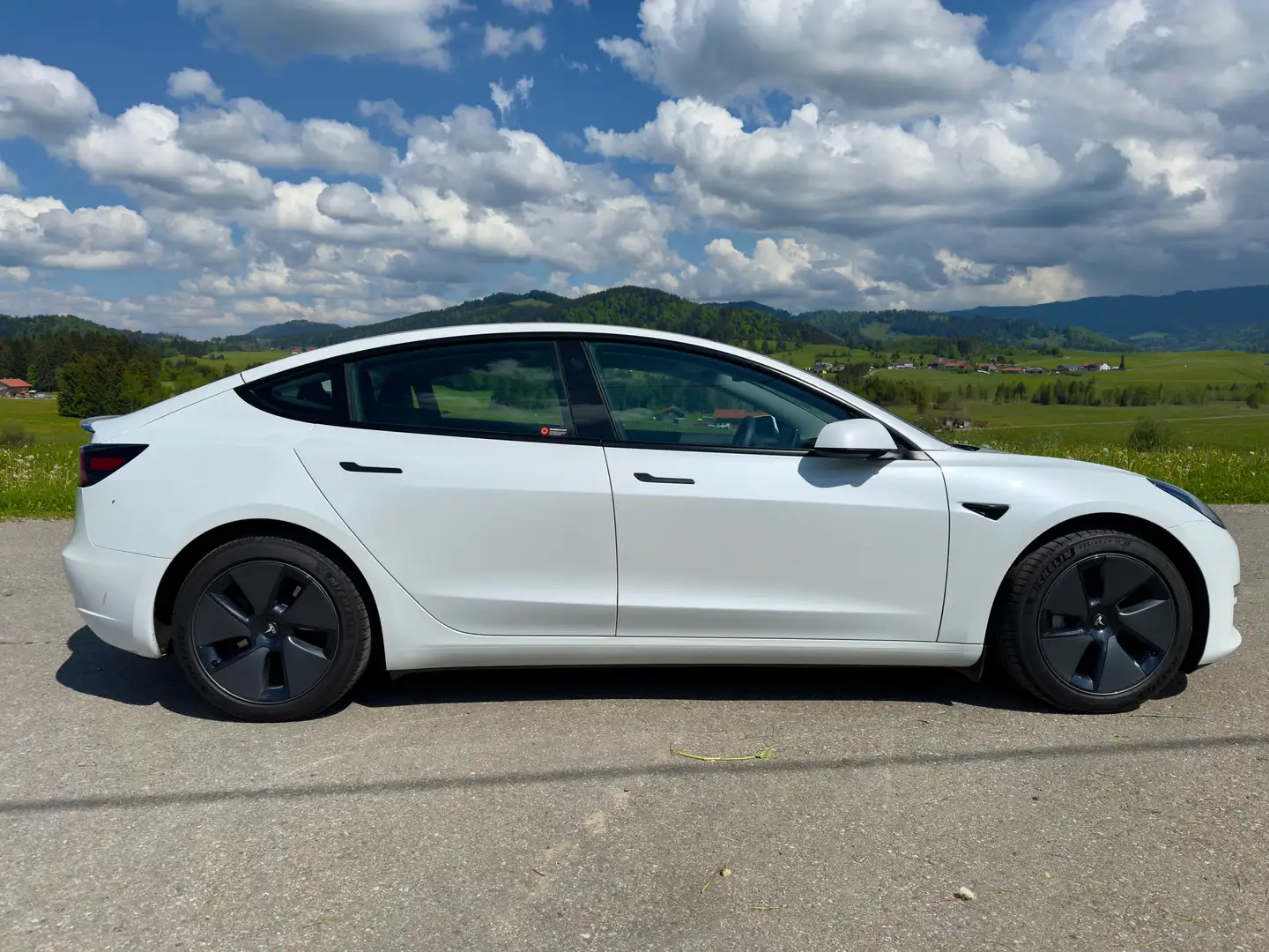 Tesla Model 3 Model 3 Long Range mit AWD & Enhanced Autopilot Weiß - 2