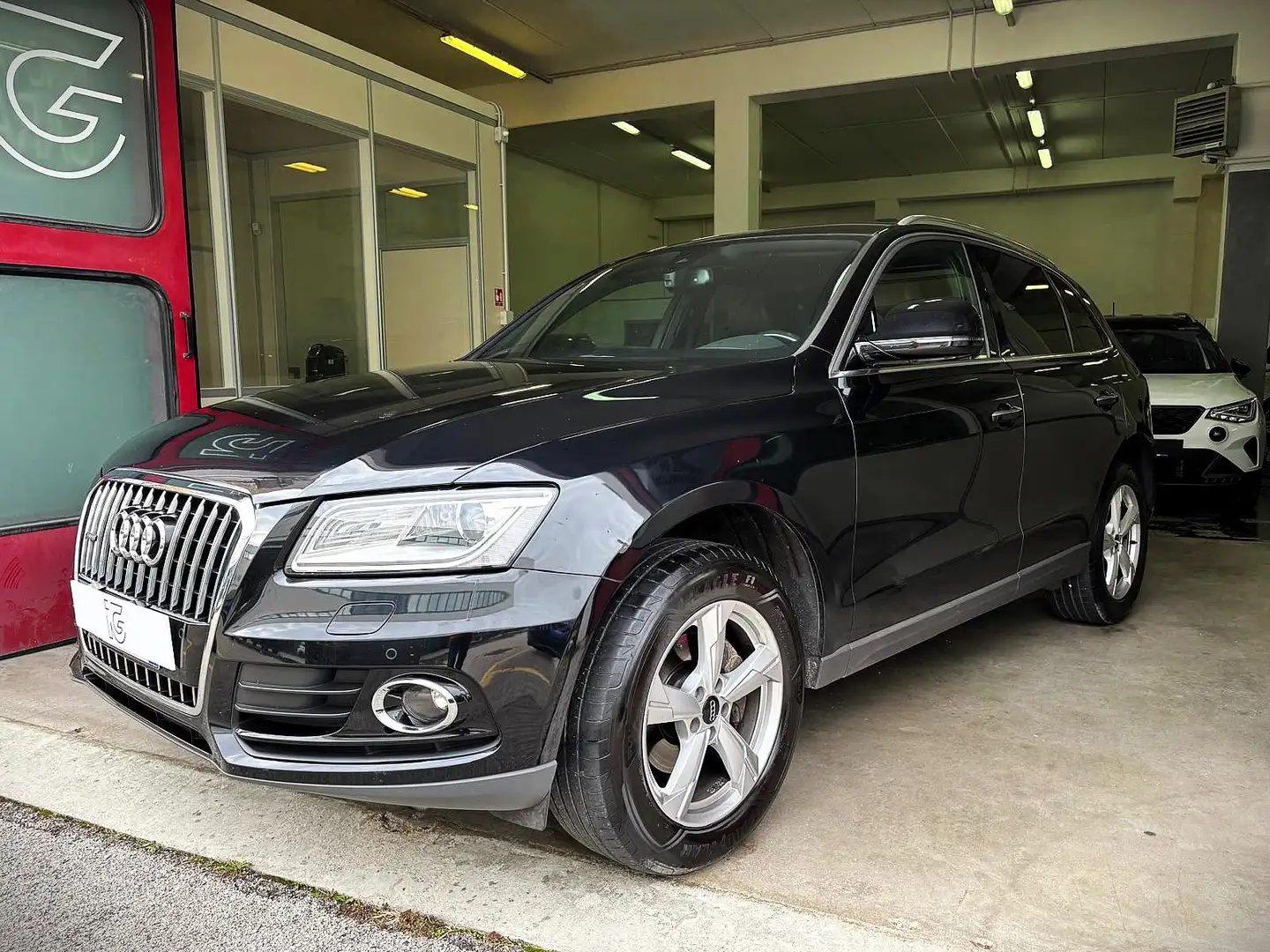 Audi Q5 2.0TDI Advanced Plus quattro 190cv s-tronic-Tetto Zwart - 2