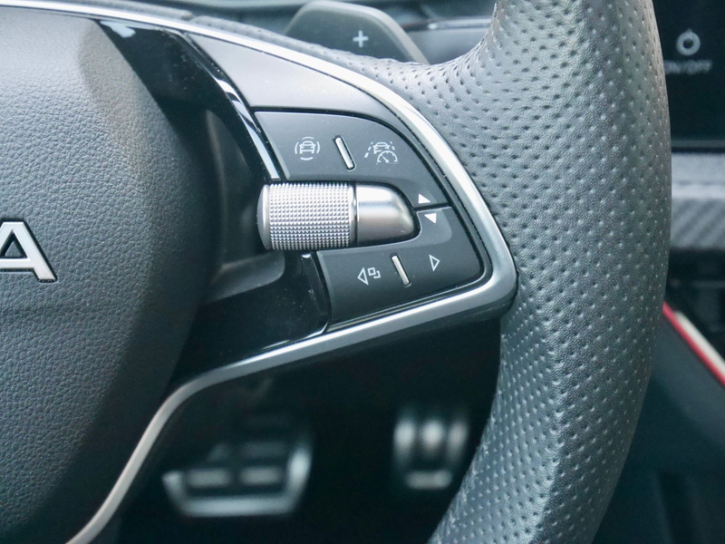 Skoda Scala 1.5 TSI DSG Monte Carlo+Matrix+5J Garantie — photo 23
