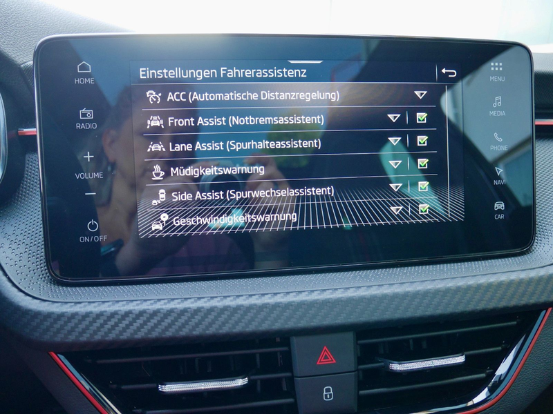 Skoda Scala 1.5 TSI DSG Monte Carlo+Matrix+5J Garantie — photo 36