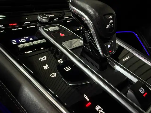 Porsche Panamera 4 E-Hybrid PANORAMA 21''TURBO AMB BOSE BELÜFT Ansicht 38