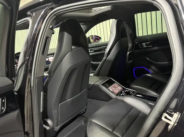 Porsche Panamera 4 E-Hybrid PANORAMA 21''TURBO AMB BOSE BELÜFT Ansicht 26