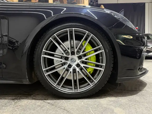 Porsche Panamera 4 E-Hybrid PANORAMA 21''TURBO AMB BOSE BELÜFT Ansicht 9
