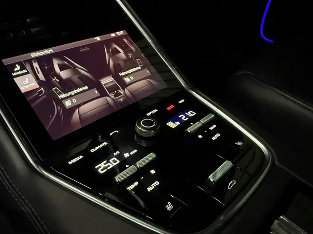 Porsche Panamera 4 E-Hybrid PANORAMA 21''TURBO AMB BOSE BELÜFT Ansicht 31