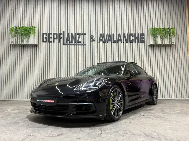 Porsche Panamera 4 E-Hybrid PANORAMA 21''TURBO AMB BOSE BELÜFT Ansicht 3