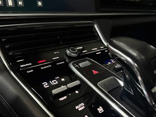 Porsche Panamera 4 E-Hybrid PANORAMA 21''TURBO AMB BOSE BELÜFT Ansicht 39