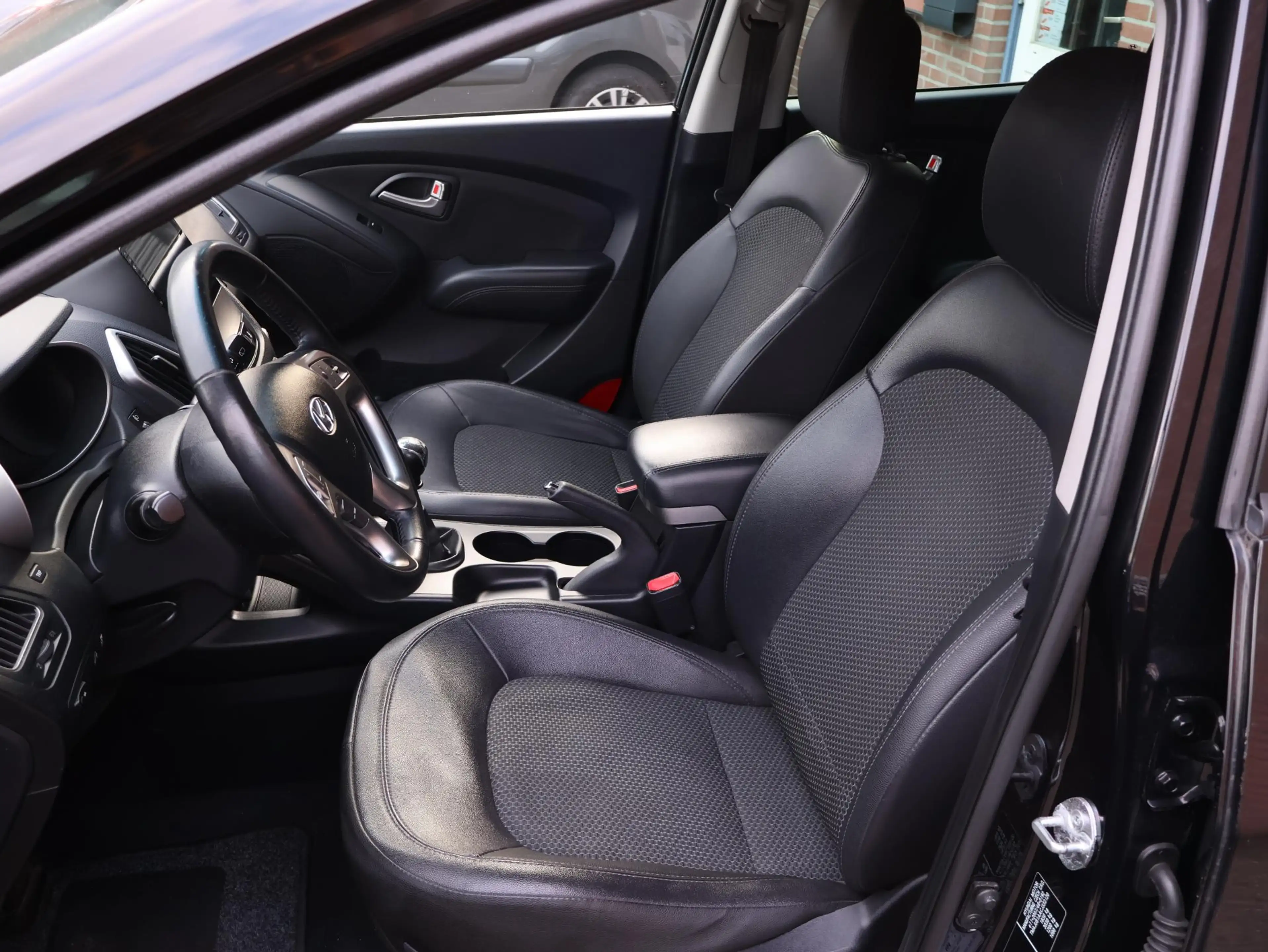 Hyundai iX35 1.6i GDI Business Edition Leder Carplay Navi Cruis — photo 10