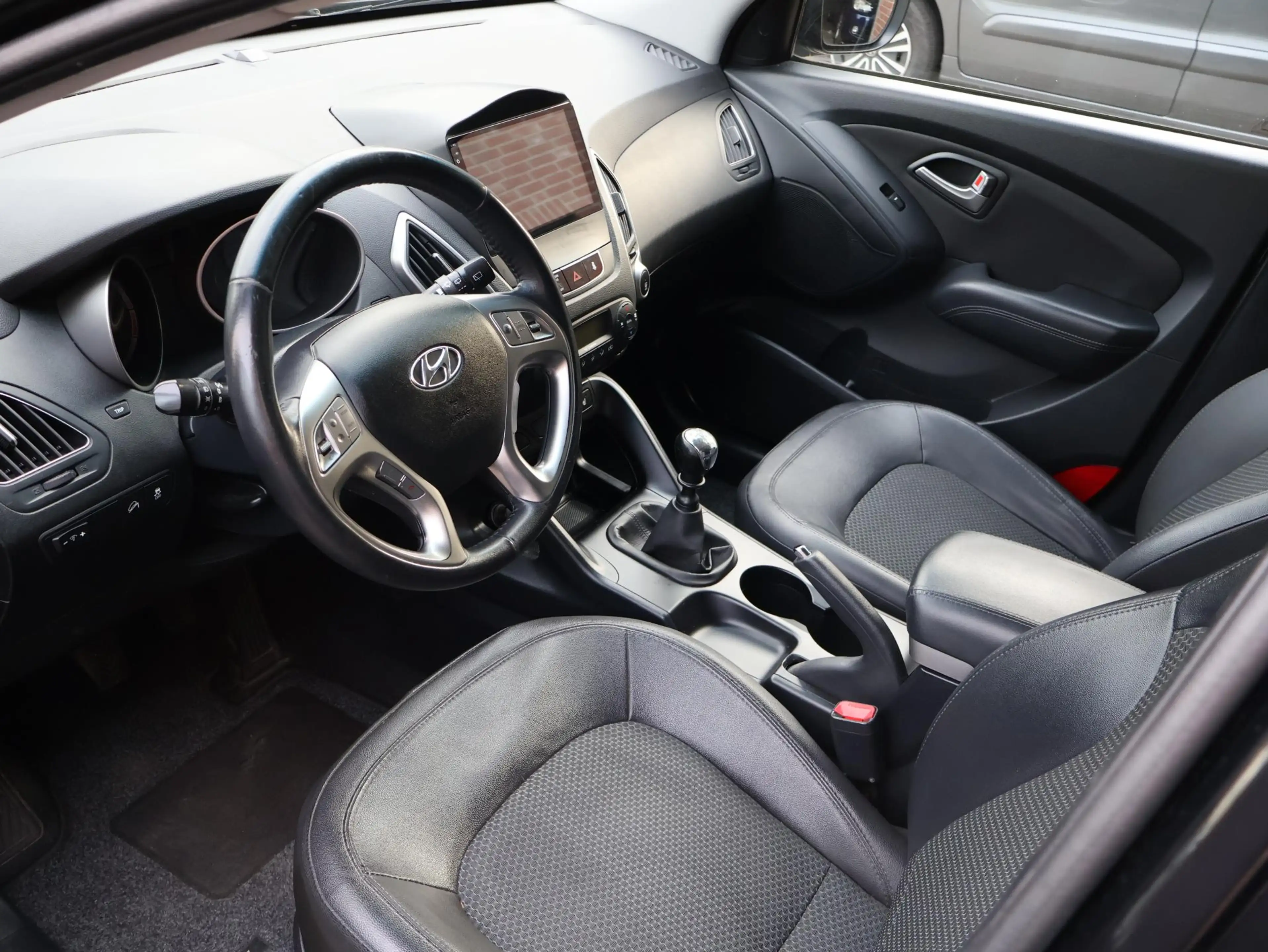 Hyundai iX35 1.6i GDI Business Edition Leder Carplay Navi Cruis — photo 11