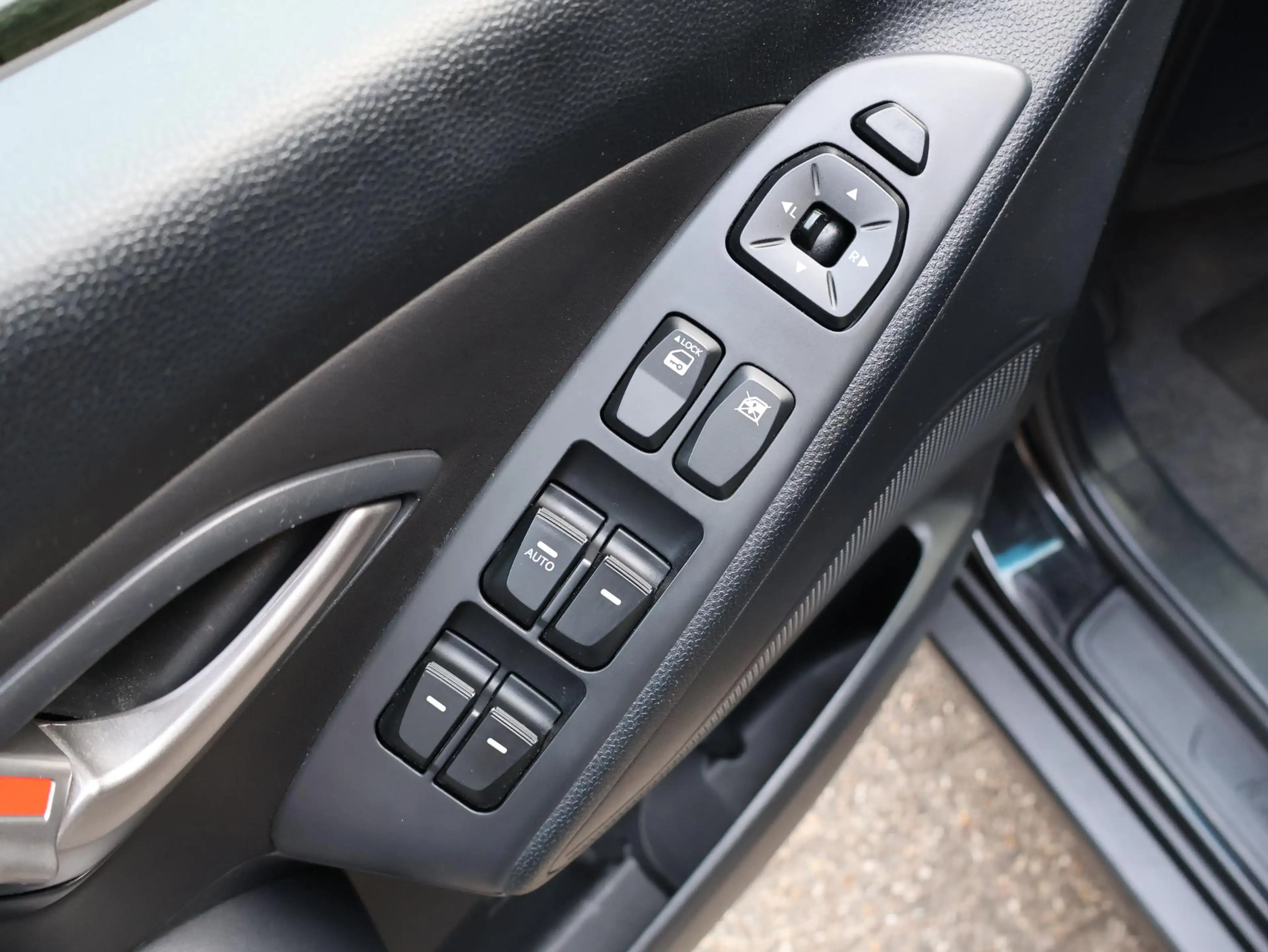 Hyundai iX35 1.6i GDI Business Edition Leder Carplay Navi Cruis — photo 15