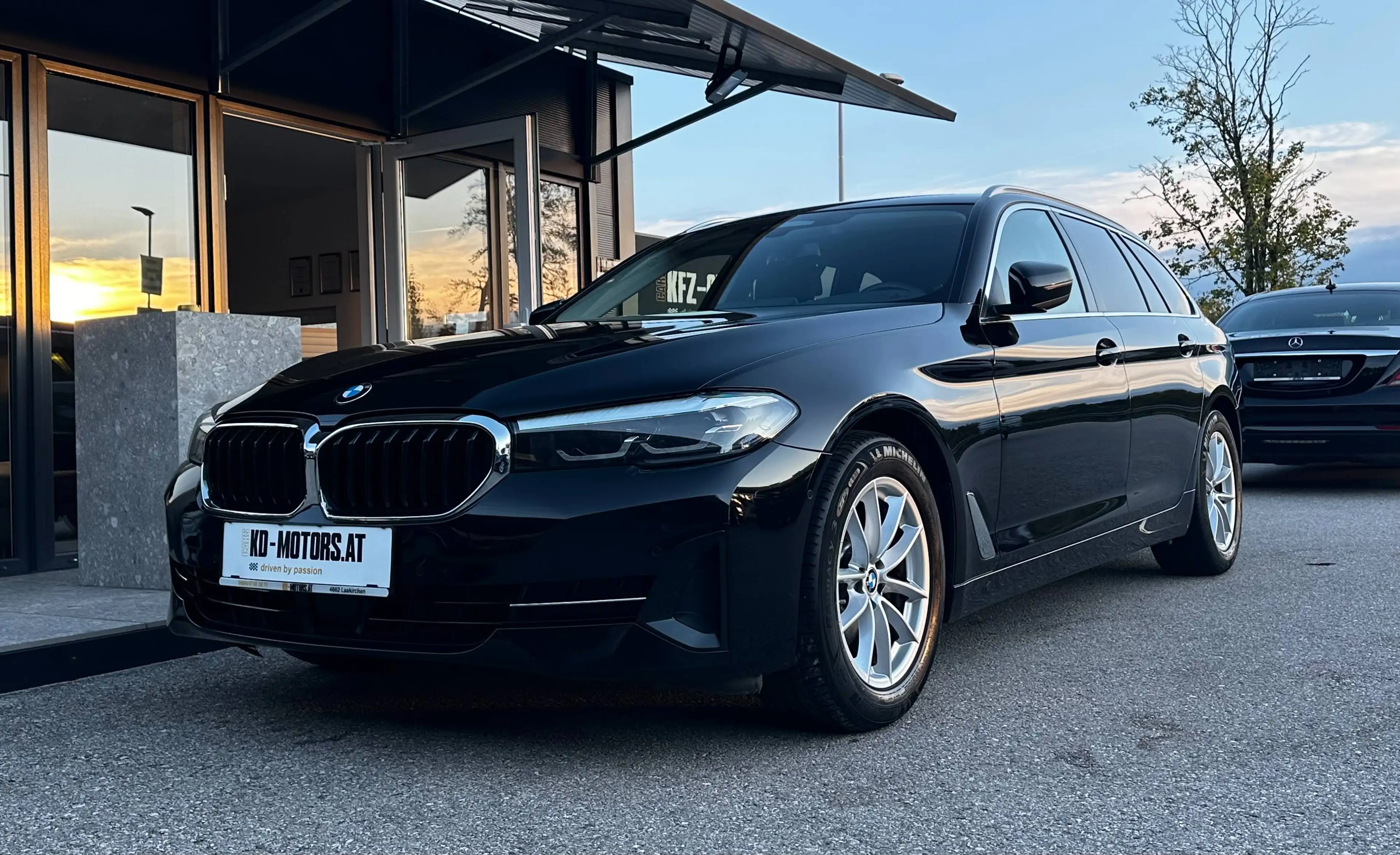 BMW 520 d xDrive Touring Aut. *Ö-1.Besitz*ACC*Leder*RFK*Navi*
