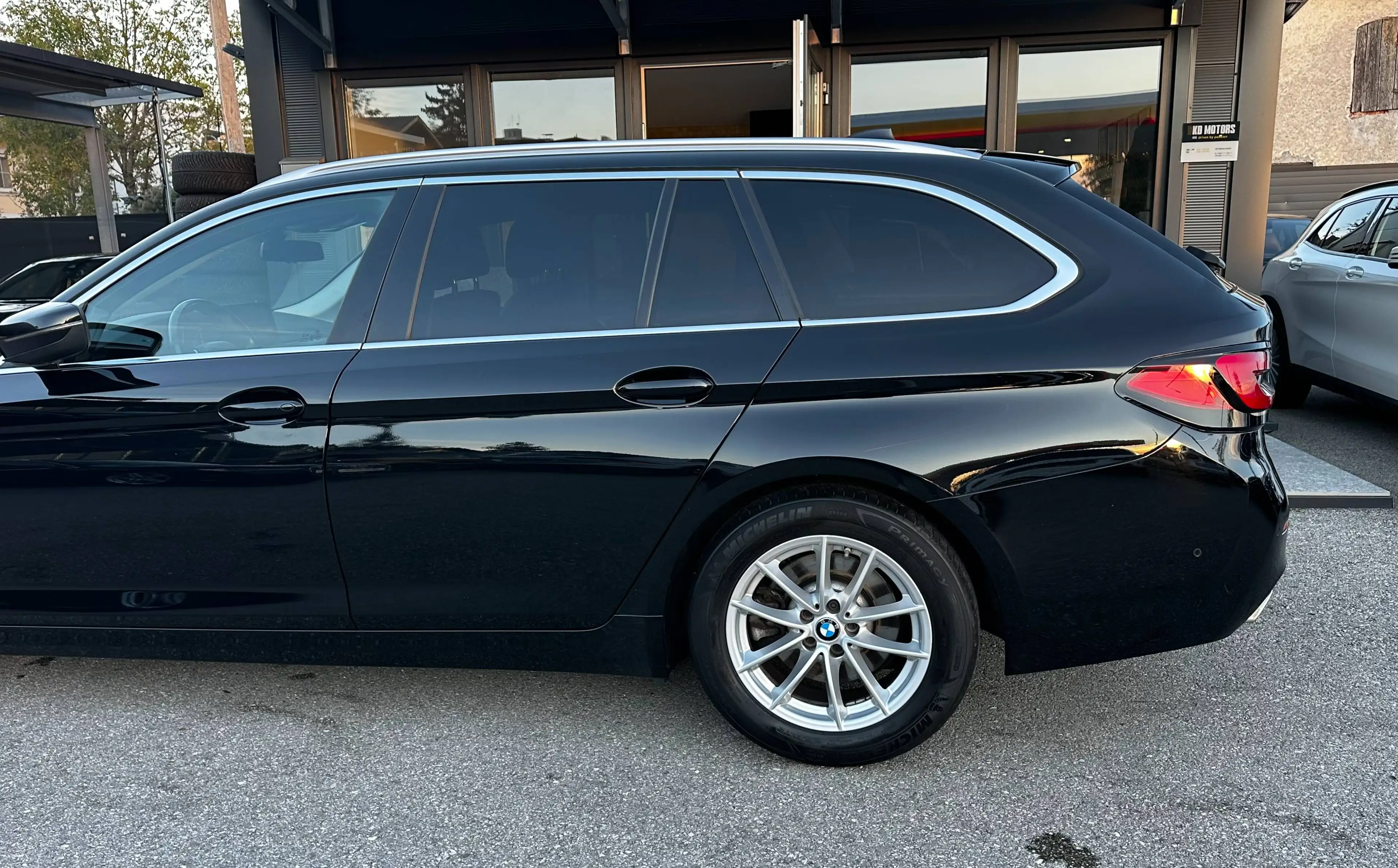 BMW 520 d xDrive Touring Aut. *Ö-1.Besitz*ACC*Leder*RFK*Navi* — photo 9