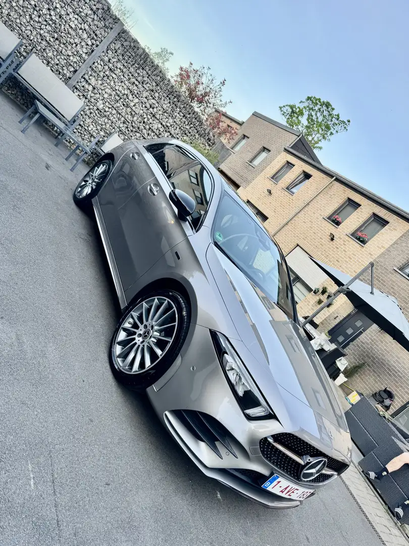 Mercedes-Benz A 250 e PHEV AMG Line (160 kW) - 1