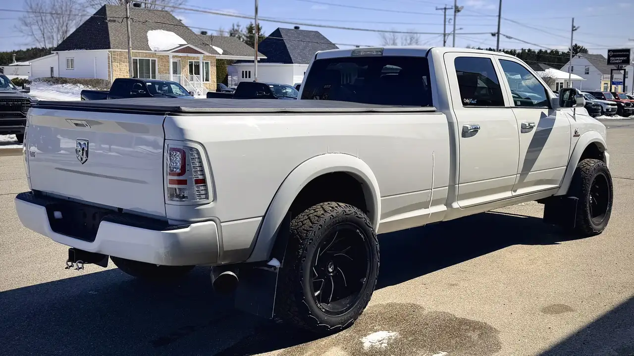 RAM 2500 снимка RAM 2500