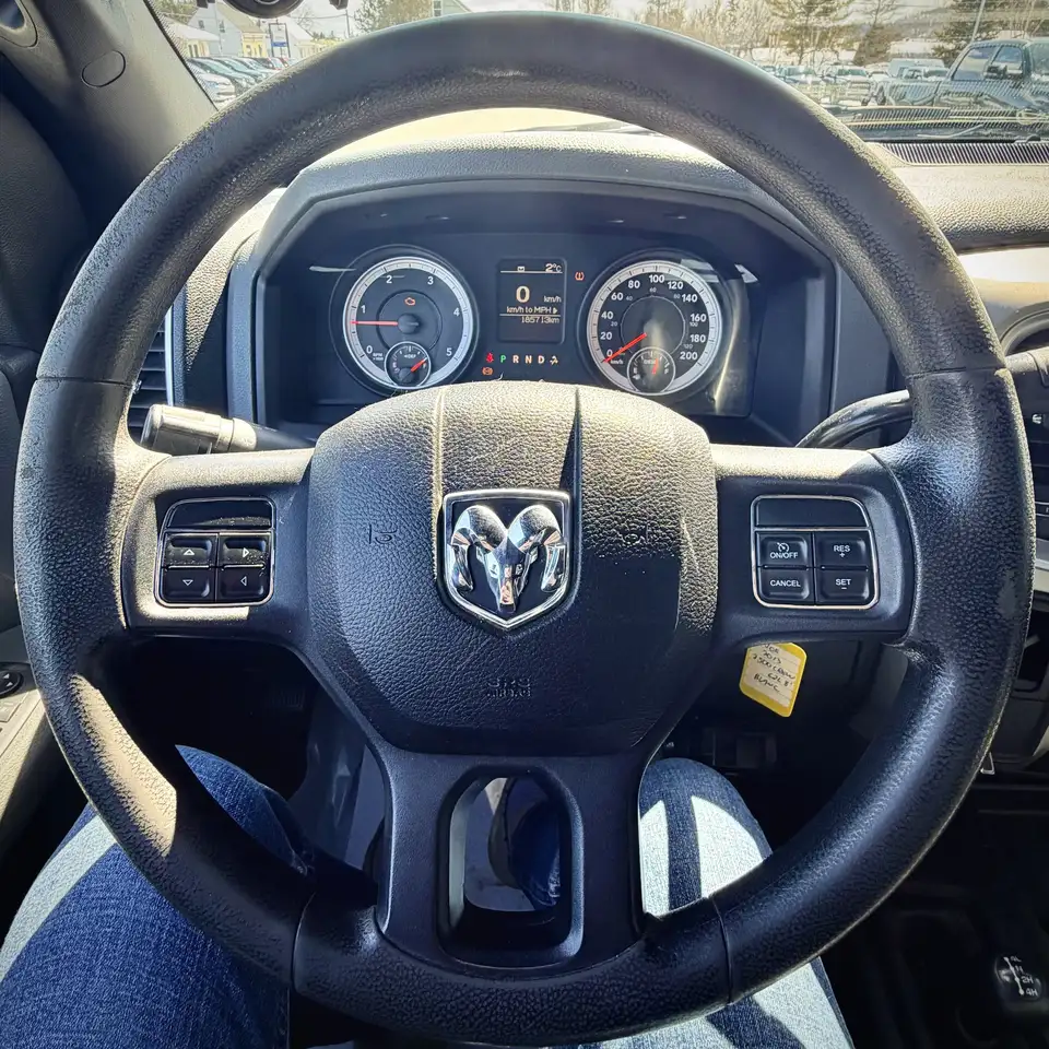 RAM 2500 снимка RAM 2500