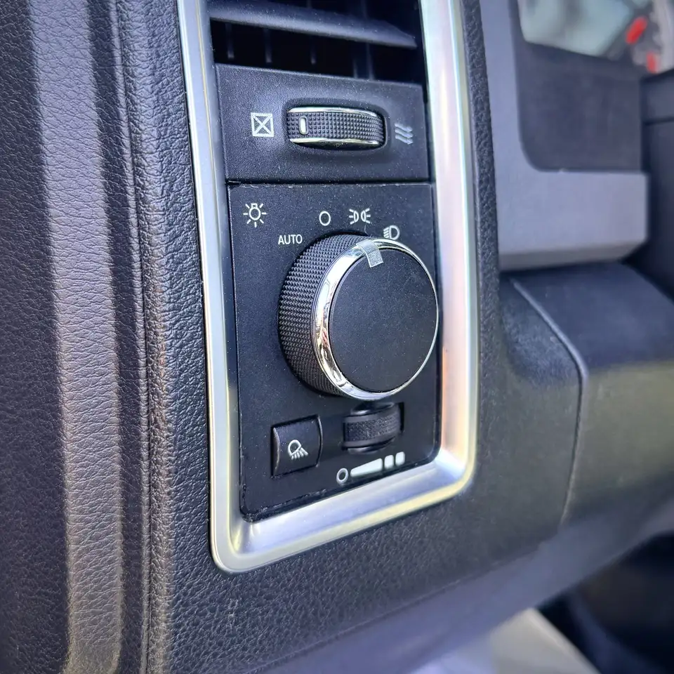 RAM 2500 снимка RAM 2500
