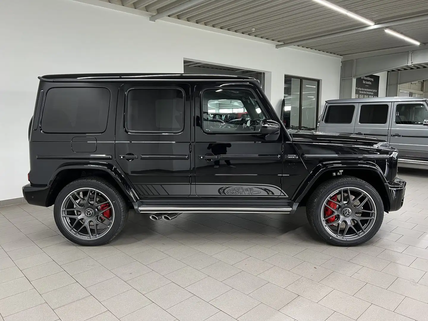 Mercedes-Benz G 63 AMG EDITION 55+AHK+DISTR+WIDE+22"AMG+360° Schwarz - 2