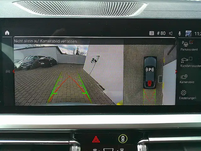 BMW M4 Gran Coupe 40i xDrive Ansicht 25