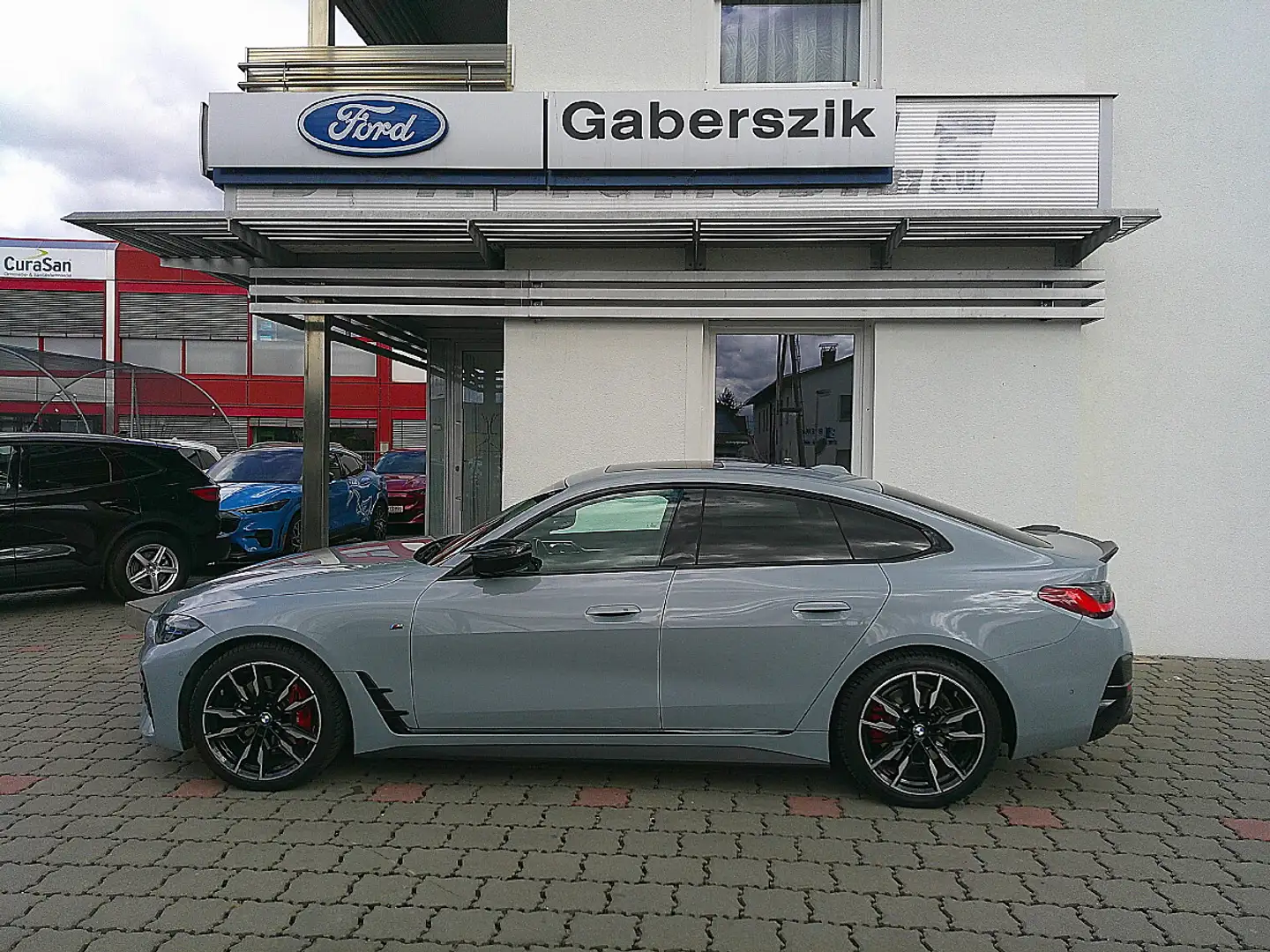 BMW M4 Gran Coupe 40i xDrive Grau - 2
