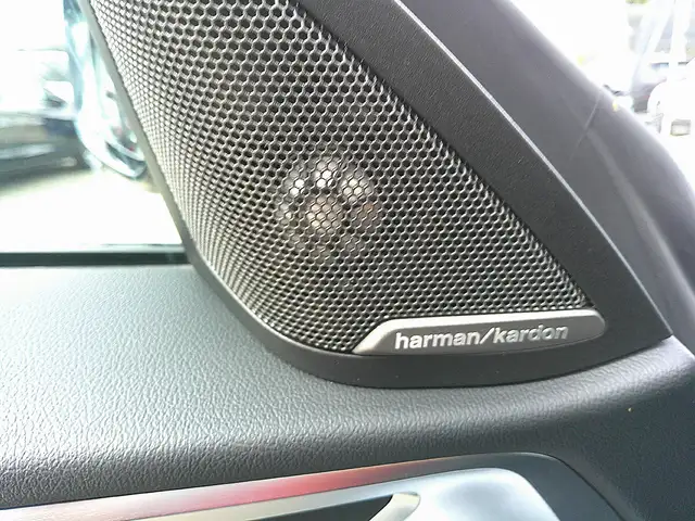 BMW M4 Gran Coupe 40i xDrive Ansicht 38