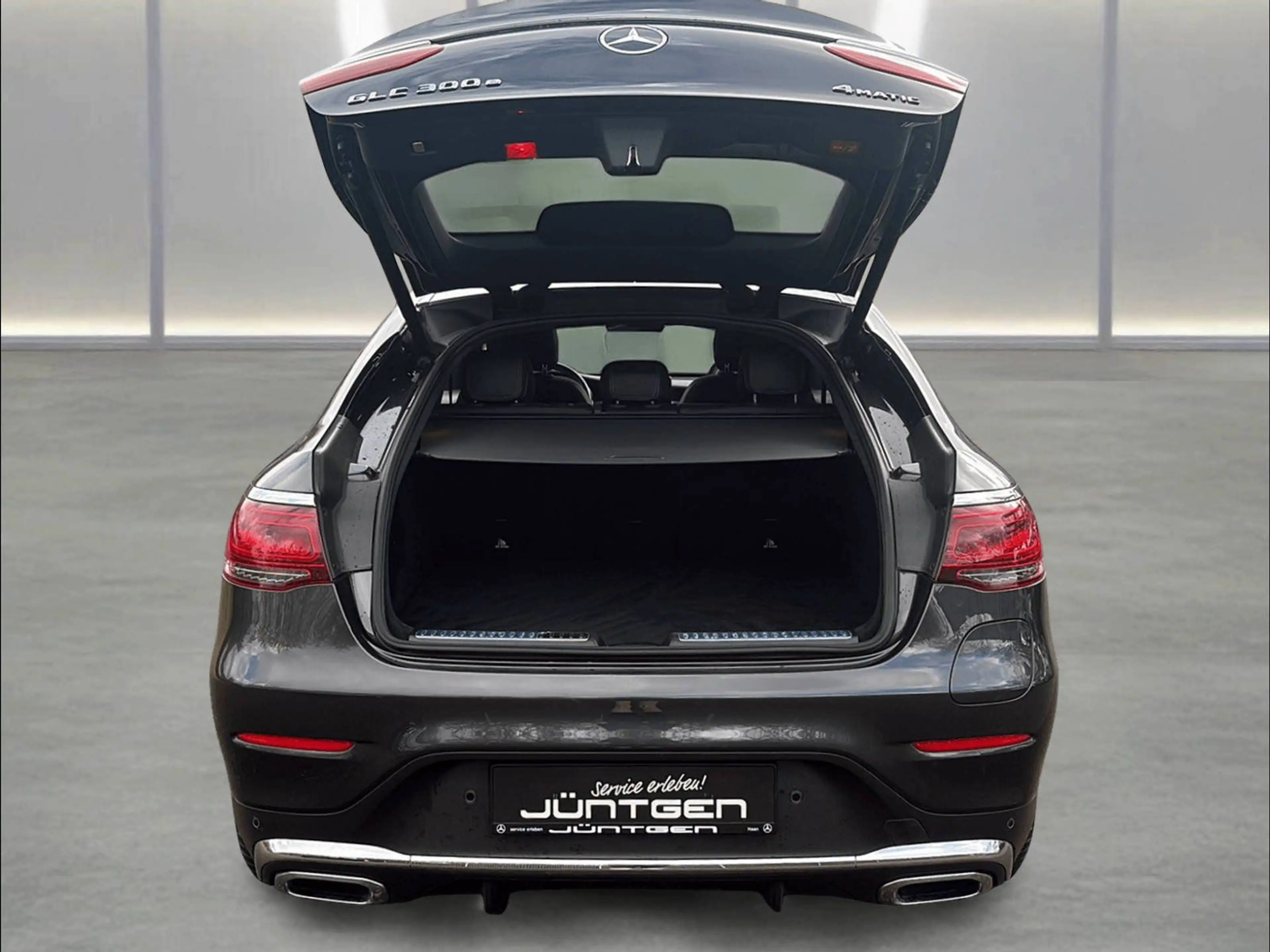 Mercedes-Benz GLC 300 e 4M Coupé AMG DSC MULTIBEAM BURMESTER — photo 8